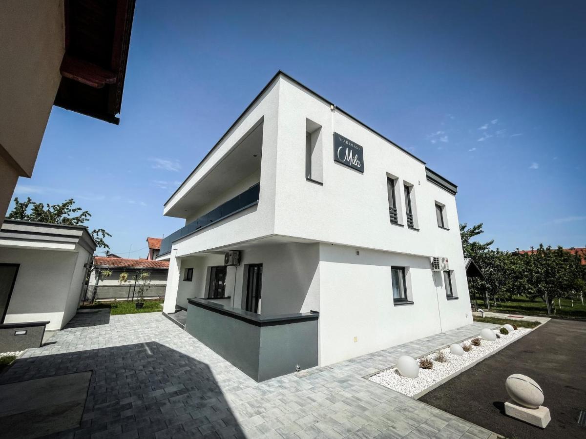 Apartmani Mila Лакташи Екстер'єр фото