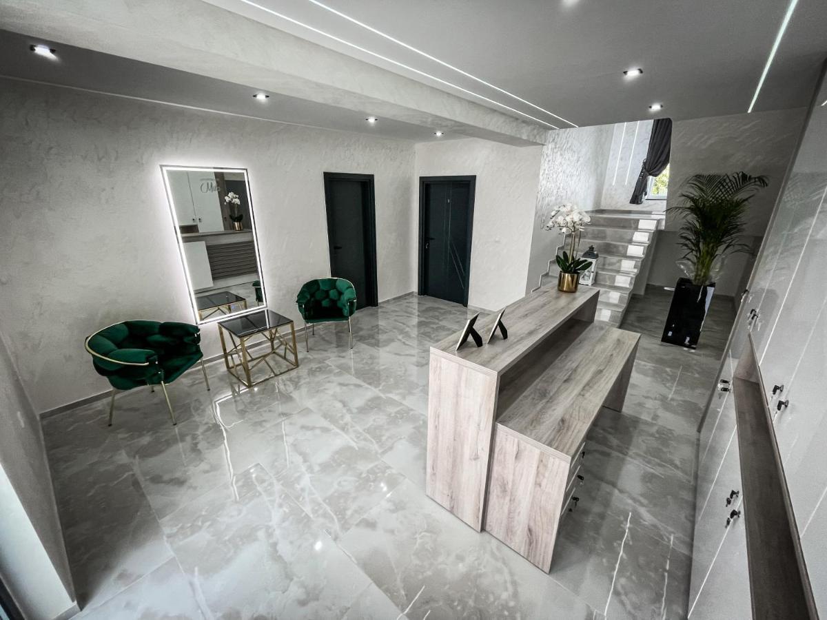 Apartmani Mila Лакташи Екстер'єр фото