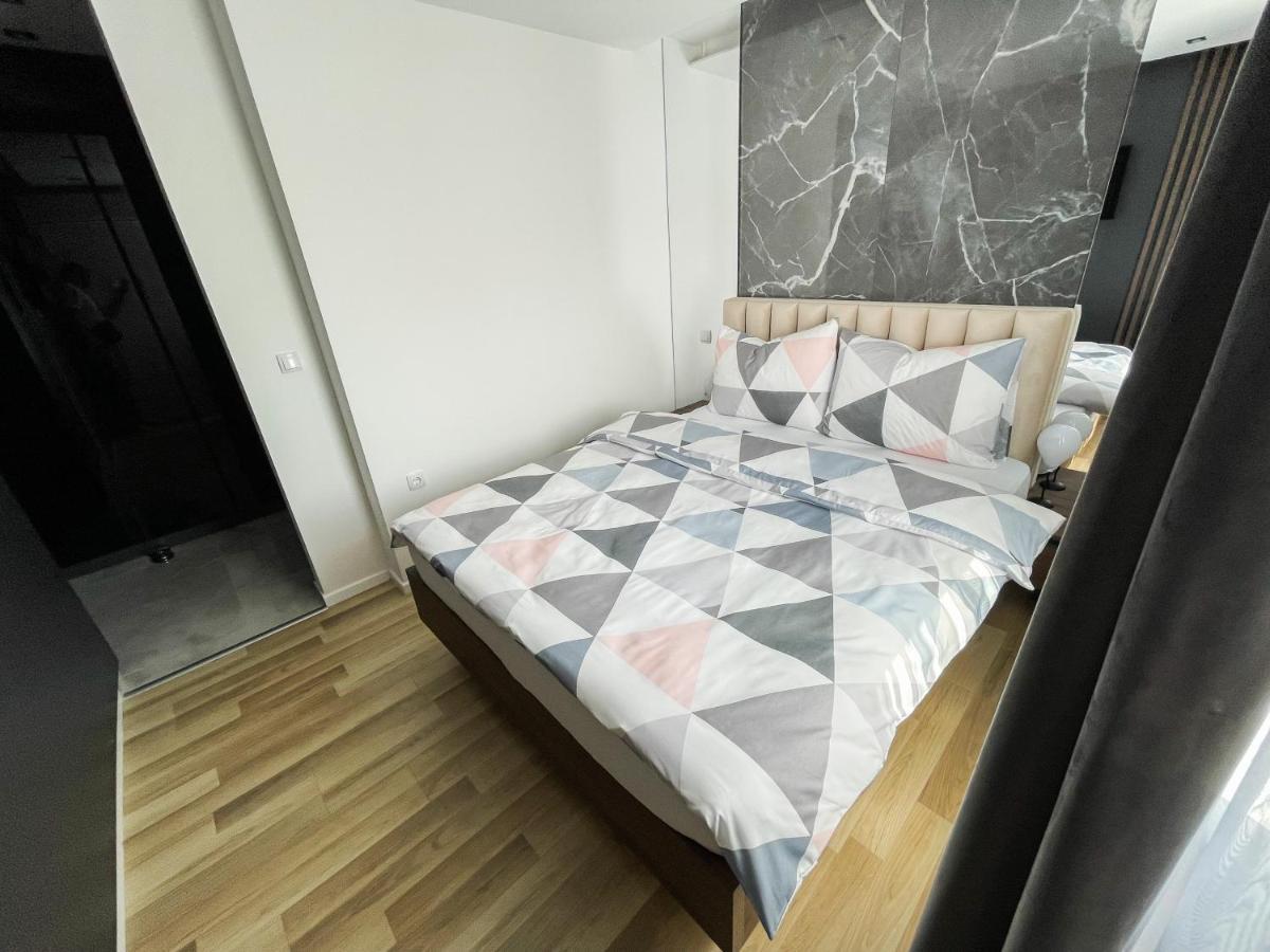 Apartmani Mila Лакташи Екстер'єр фото