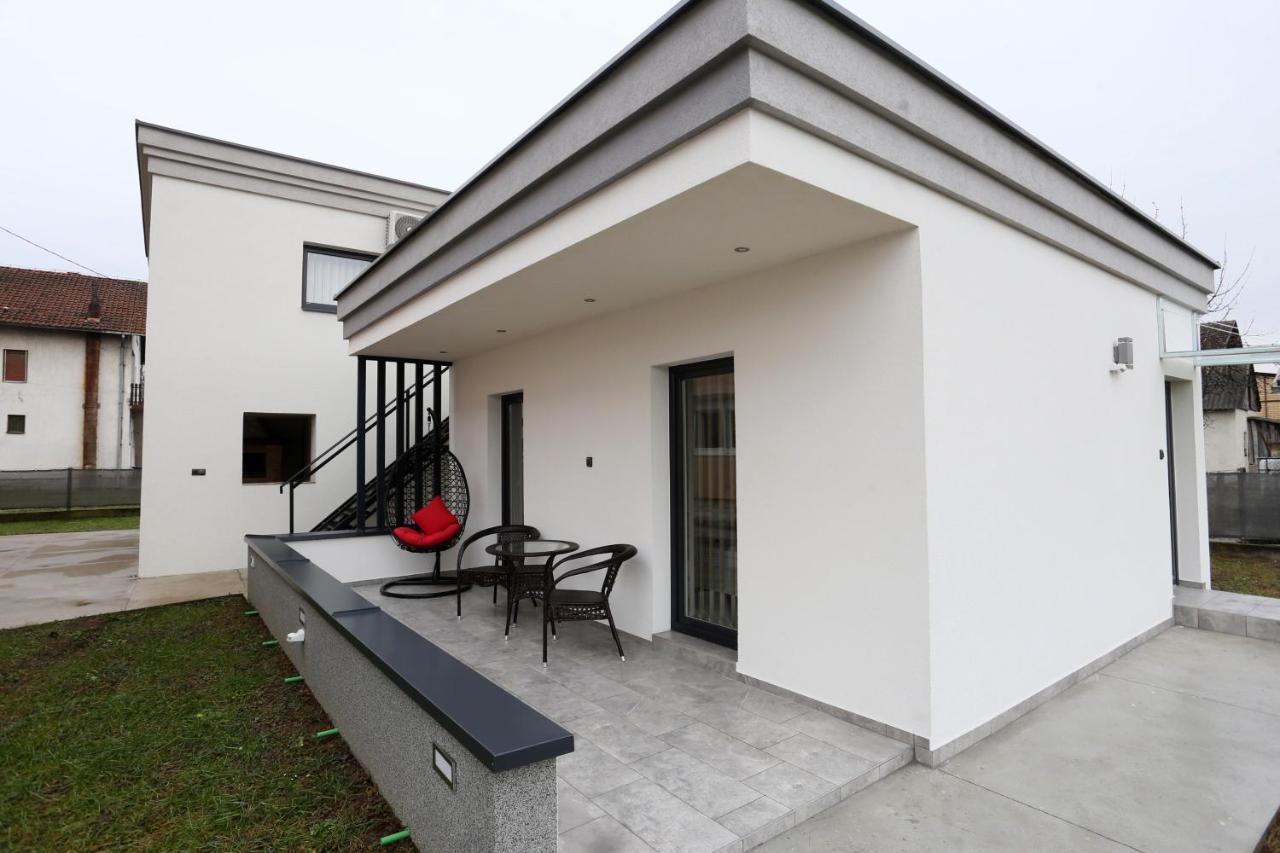 Apartmani Mila Лакташи Екстер'єр фото